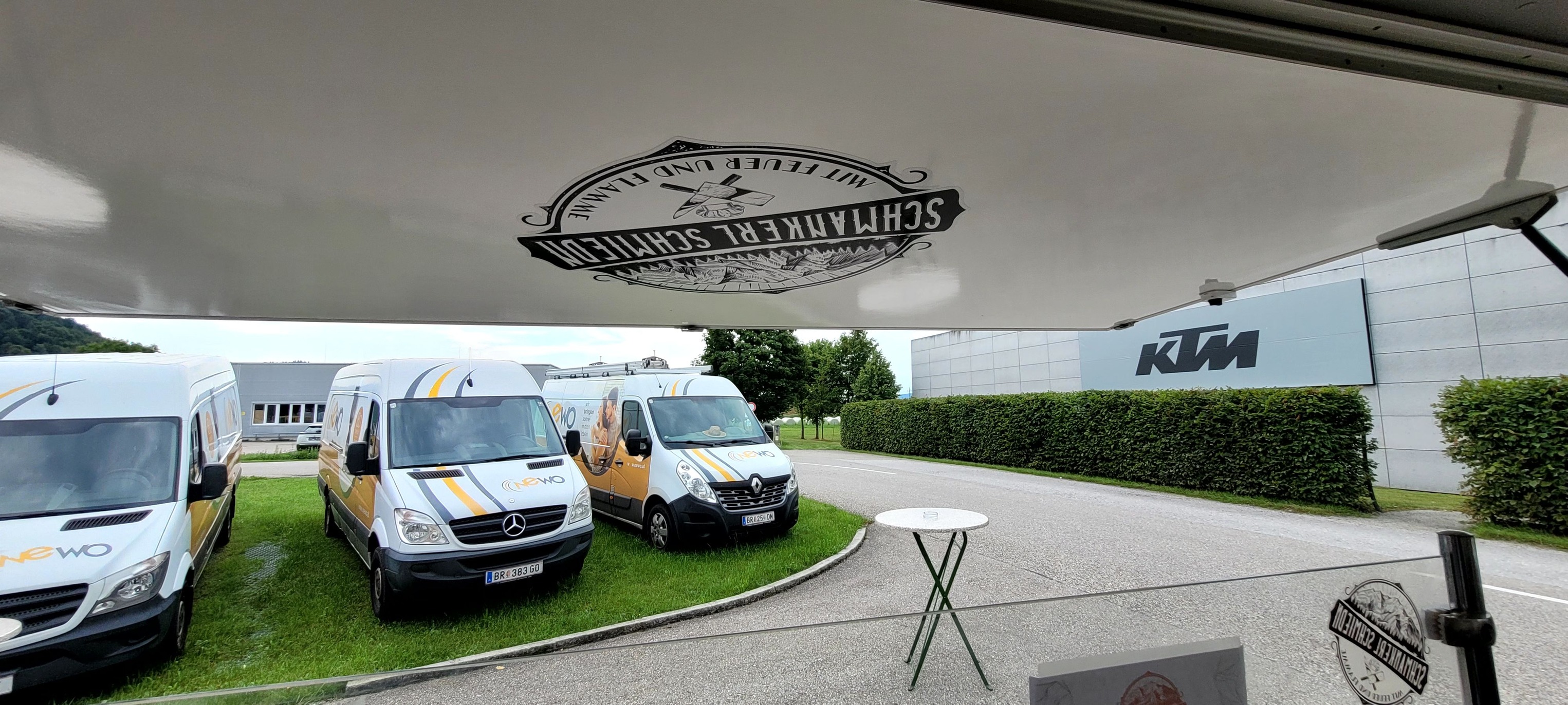 Schmankerl Schmiedn Foodtruck bei KTM